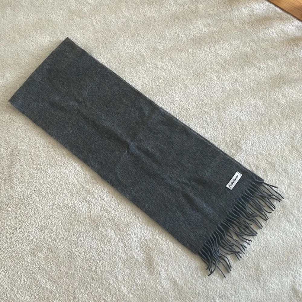 YSL 100% wool Gray scarf - Picture 11 of 11